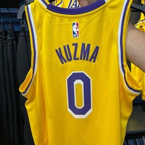 Meet your Posher, Christian